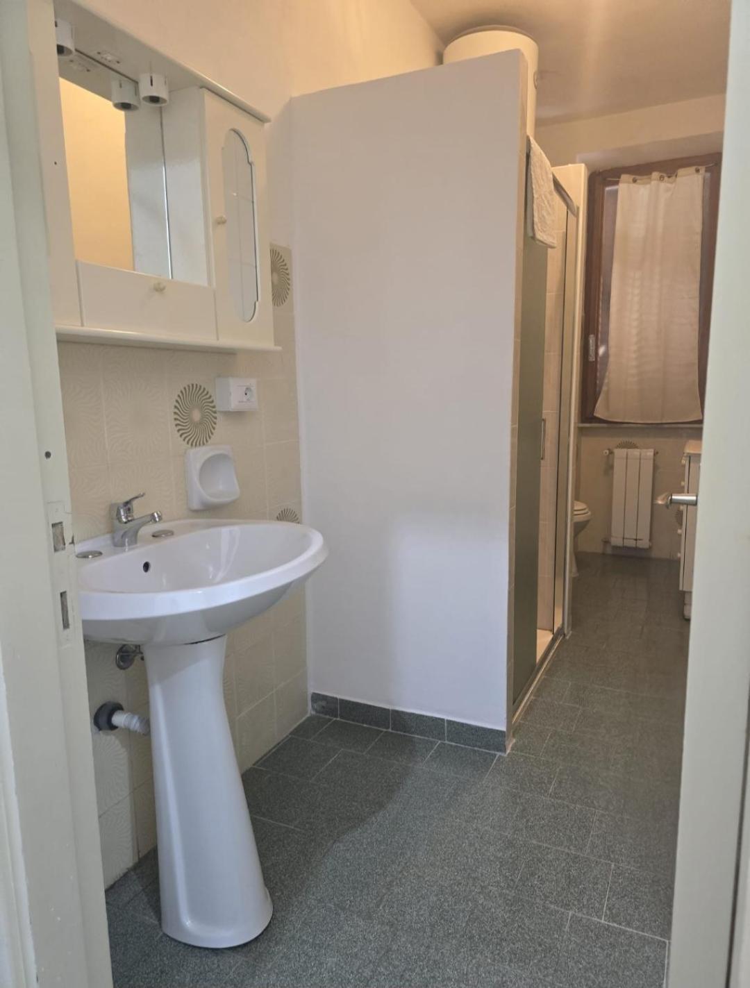 Guest House Tra Rocce E Mare La Maddalena  Ngoại thất bức ảnh