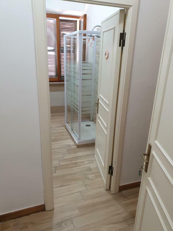 Guest House Tra Rocce E Mare La Maddalena  Ngoại thất bức ảnh