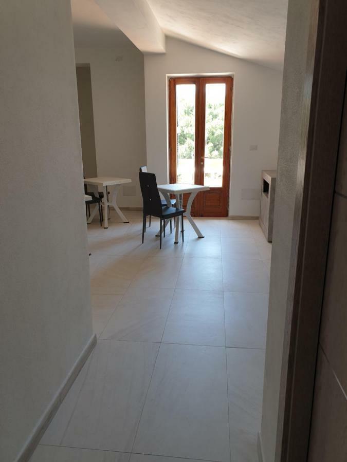 Guest House Tra Rocce E Mare La Maddalena  Ngoại thất bức ảnh