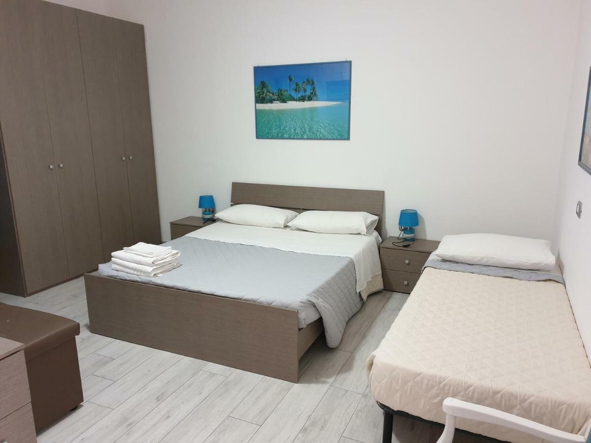 Guest House Tra Rocce E Mare La Maddalena  Ngoại thất bức ảnh
