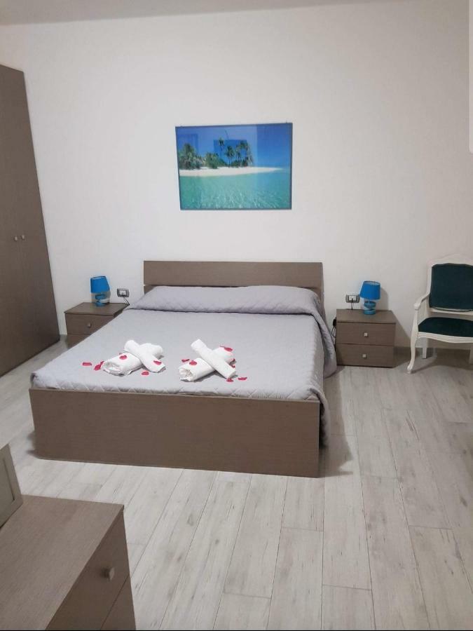 Guest House Tra Rocce E Mare La Maddalena  Ngoại thất bức ảnh
